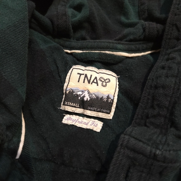 TNA |  Green Plaid Hooded button up flannel boyfriend fit - Picture 9 of 12